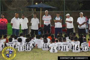 الجيل الذهبي للمقاولون العرب مع لاعبي أكاديمية المقاولين